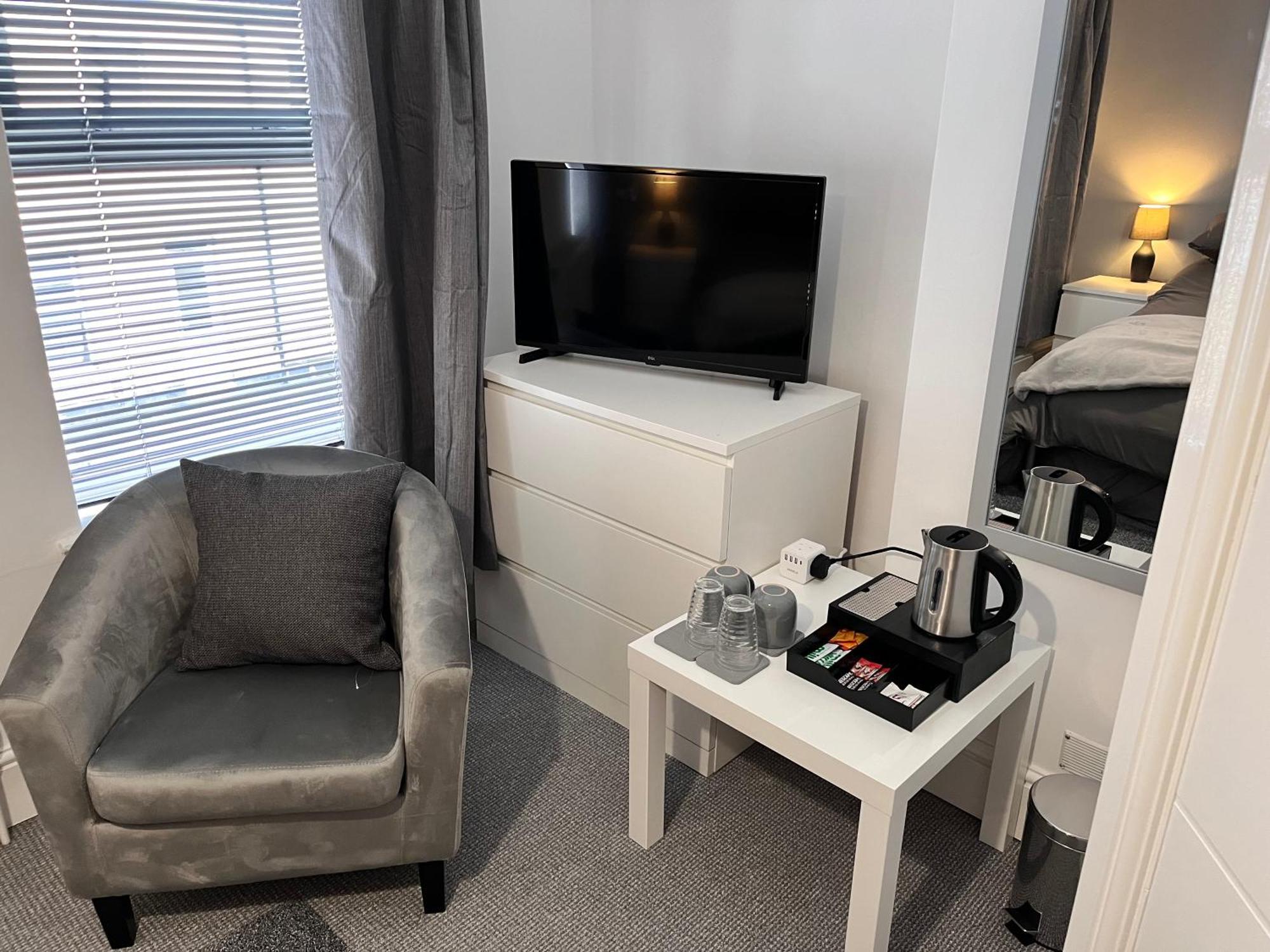 Meadow Street Rooms เอวอนมัธ ภายนอก รูปภาพ