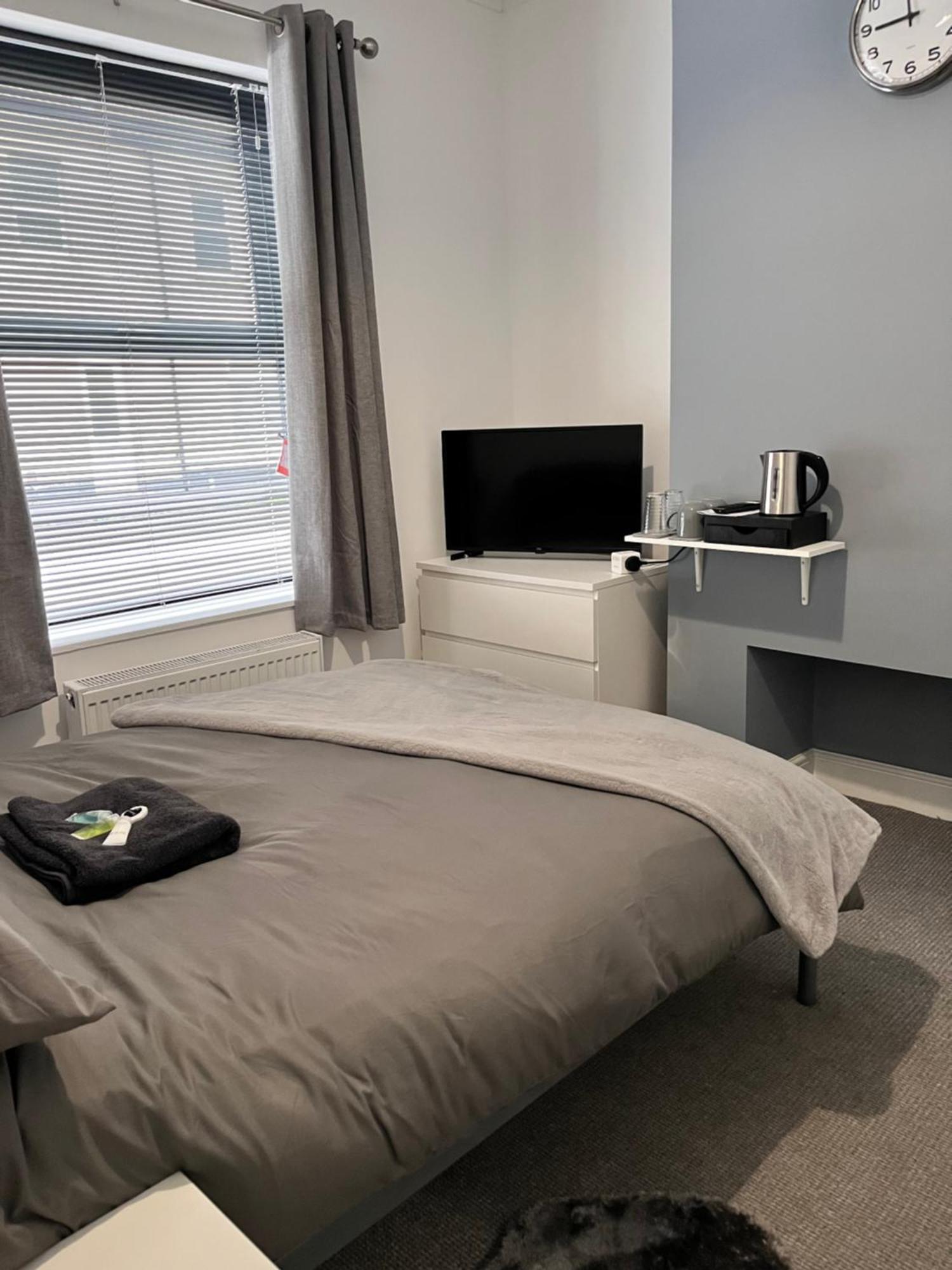 Meadow Street Rooms เอวอนมัธ ภายนอก รูปภาพ