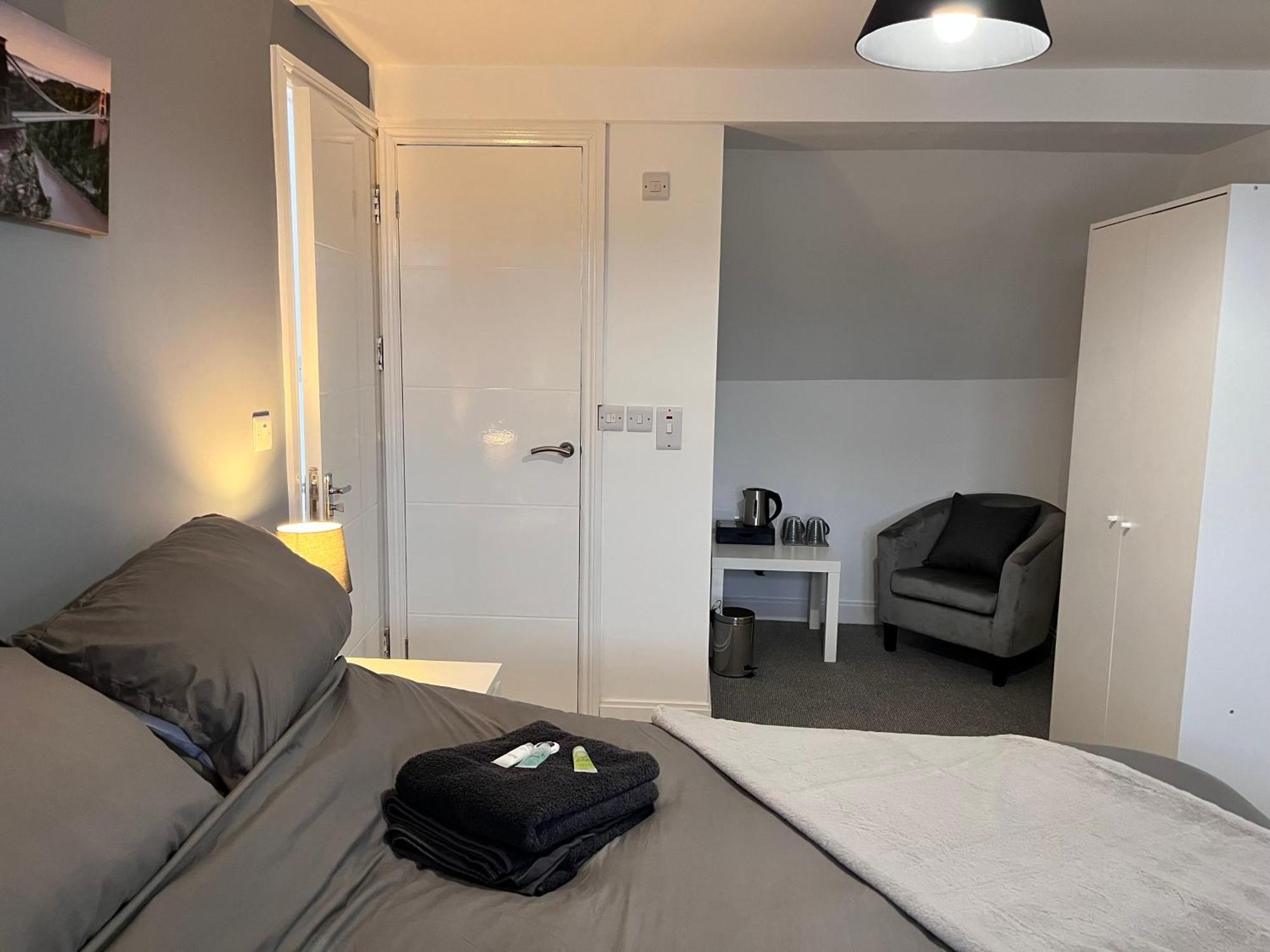 Meadow Street Rooms เอวอนมัธ ภายนอก รูปภาพ